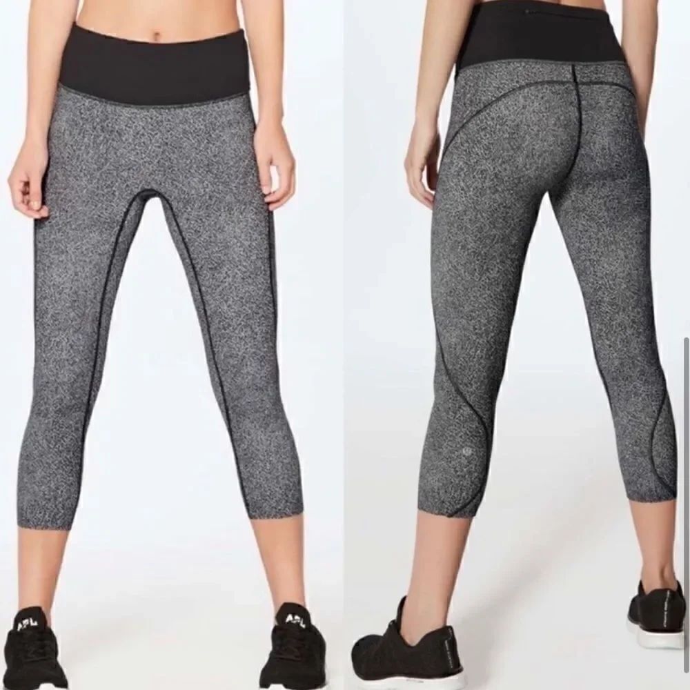 Lululemon Run The Day Crop Fractal Dark Starlight Black Gray